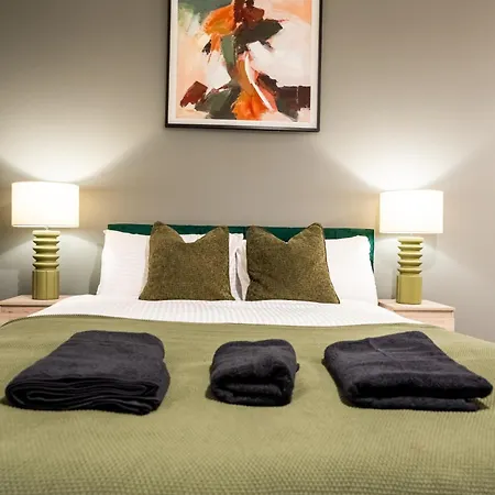 Apartamento - On The River - Sleeps 10 - *