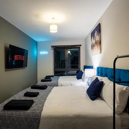 - On The River - Sleeps 10 - *