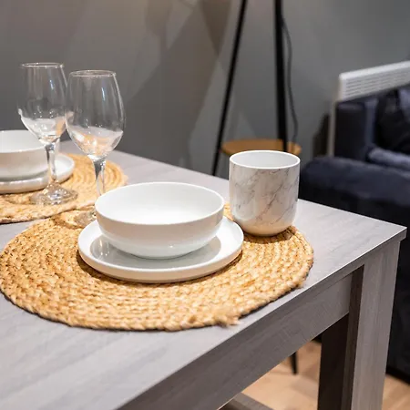 - On The River - Sleeps 10 - Apartment