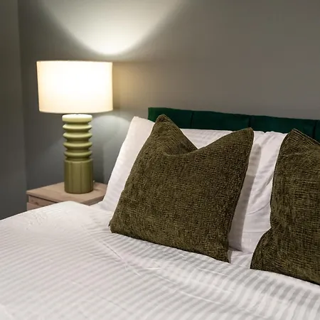- On The River - Sleeps 10 - Lejlighed