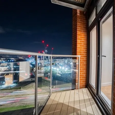 Apartamento - On The River - Sleeps 10 - Leeds (West Yorkshire)