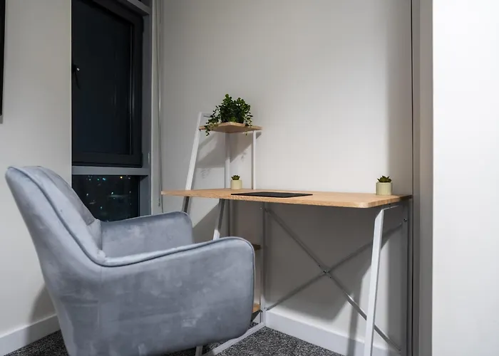 Апартаменти - On The River - Sleeps 10 - Лідс