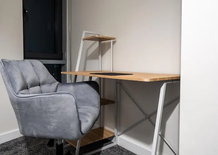 Apartment - On The River - Sleeps 10 - Leeds (West Yorkshire)