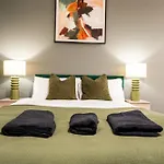 Appartamento - On The River - Sleeps 10 - *